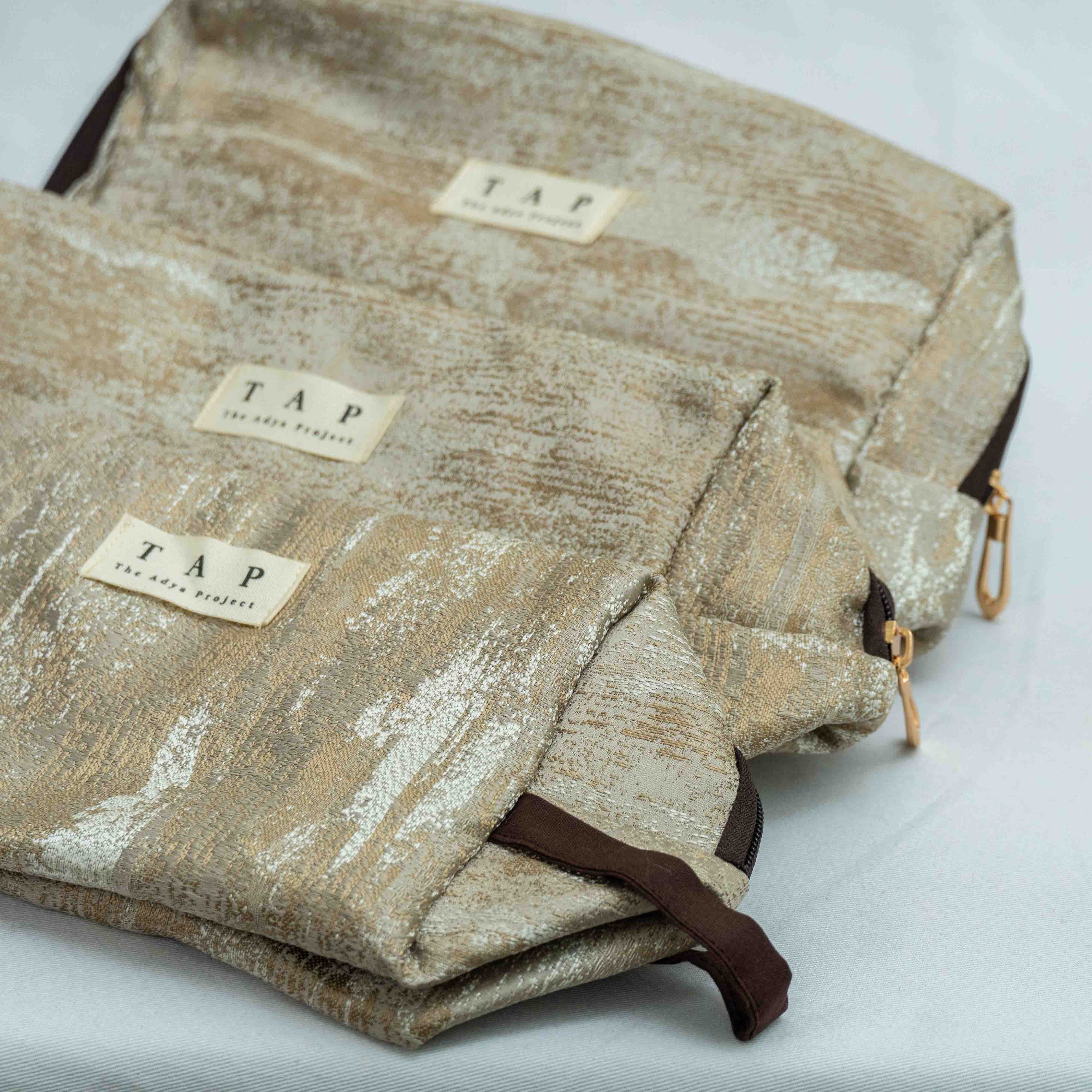 Gilded Drapes Travel Kit